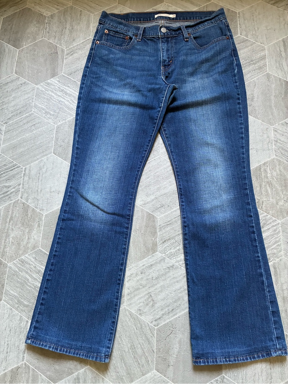 Levi's 415 Dark Blue Bootcut Jeans